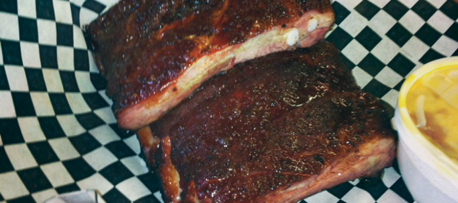 Finding the Food: Lippy’s BBQ in Malcolm