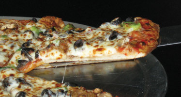On a Mission: The Pizza Pie Guys Bring Omaha Something New and Unusally Delicious