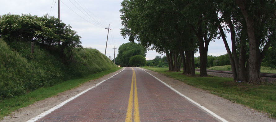 Finding the Food: Lincoln Highway and Elkhorn